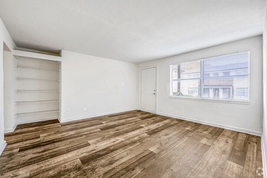 More Photos Of 2265 Perry Blvd NW, Atlanta Apartments For Sale