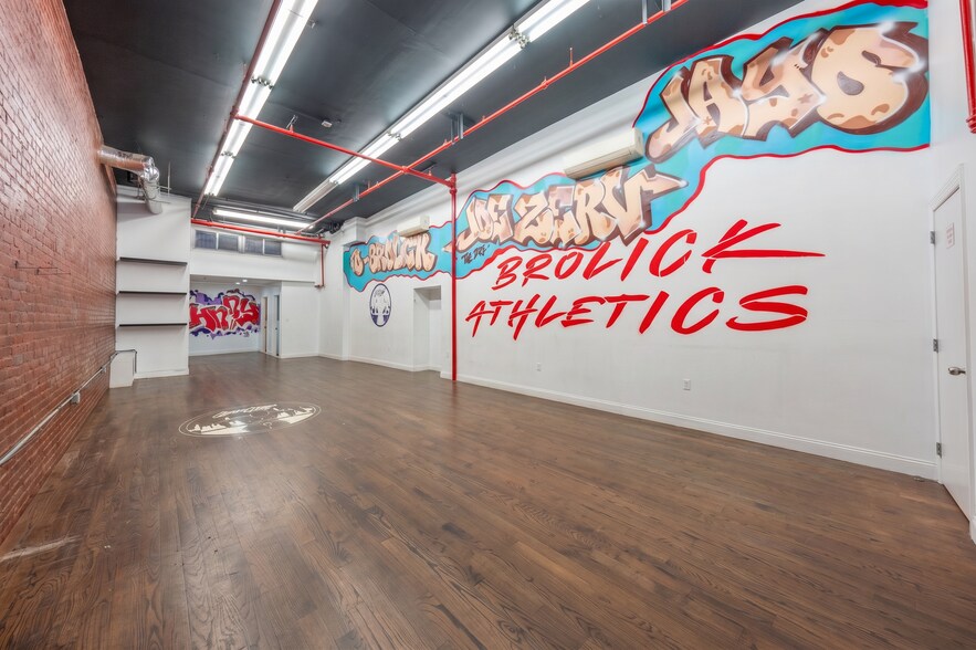 More Photos Of 369-371 Canal St, New York Apartments For Lease