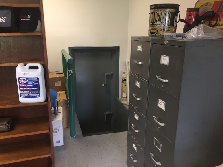 More Photos Of 1426 W River Rd, Waterloo Township Apartments For Lease