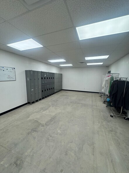 More Photos Of 5750 DENALI Ln, Caliente Manufacturing For Sale