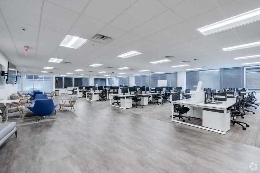 More Photos Of 650 Naamans Rd, Claymont Office For Sale