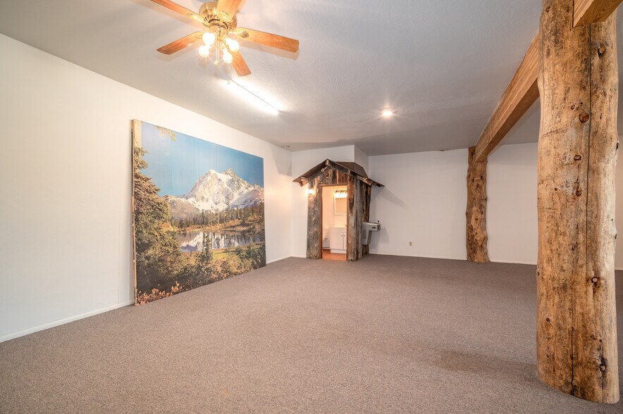 More Photos Of 17602 Highway 145, Dolores Warehouse For Sale