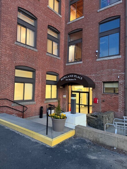 More Photos Of 651 Orchard St, New Bedford Loft Creative Space For Lease