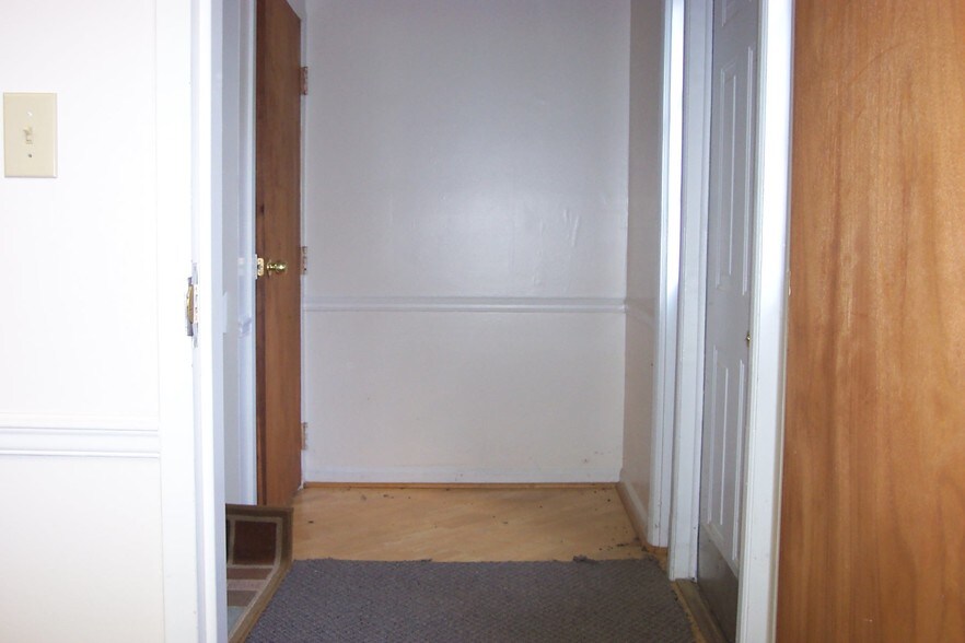More Photos Of 2175 Highpoint Rd, Snellville Coworking Space