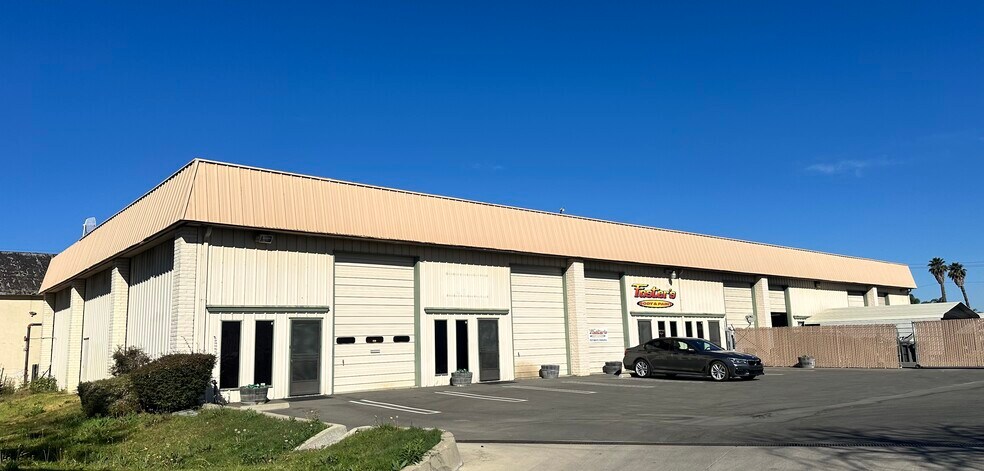 Primary Photo Of 305 Oak St, Santa Maria Warehouse For Lease