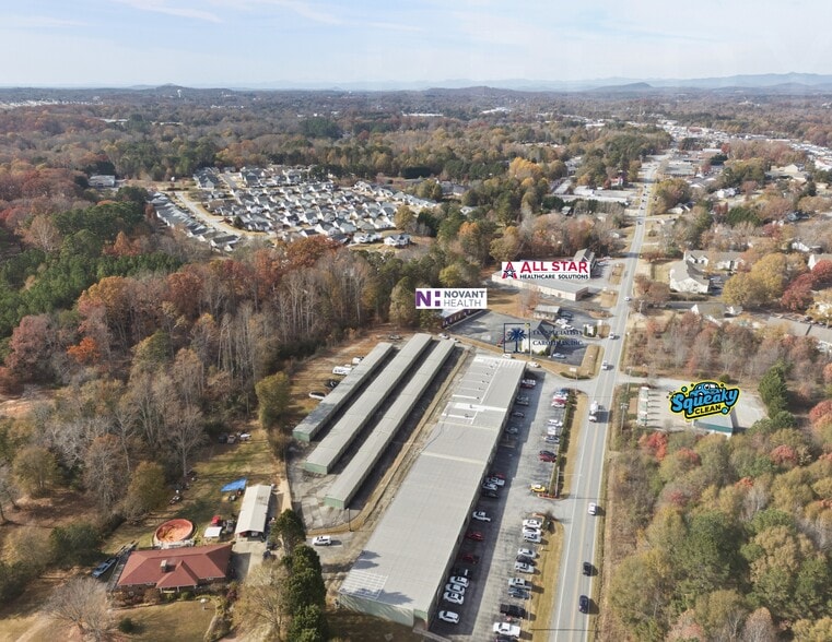 More Photos Of 838 Powdersville Rd, Easley General Retail For Lease