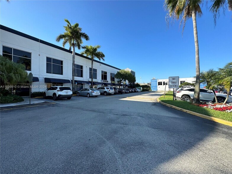 More Photos Of 7500 NW 25th St, Miami Refrigeration Cold Storage For Sale