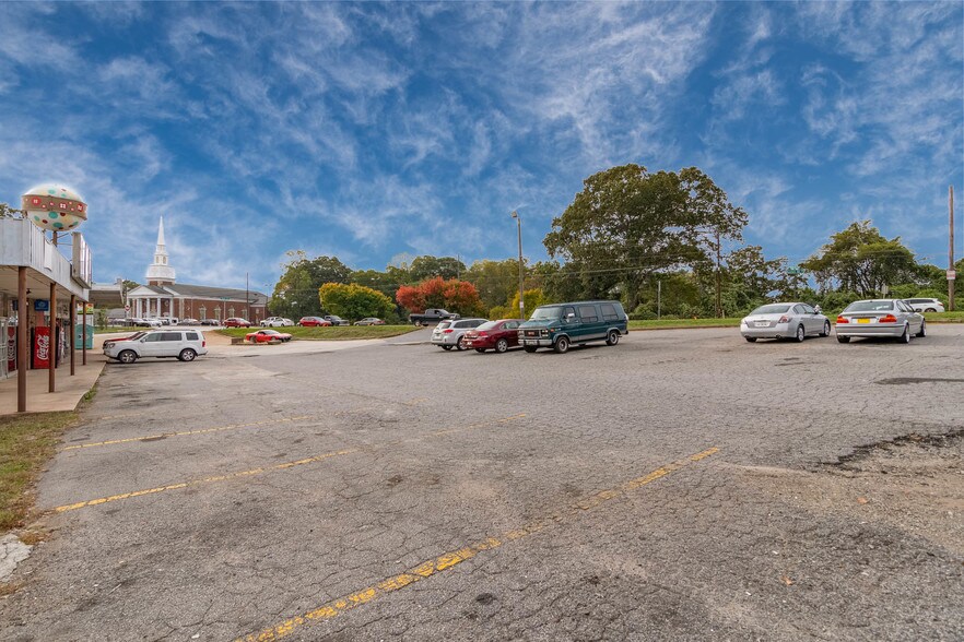 More Photos Of 1525 SE Austell Rd, Marietta Freestanding For Sale