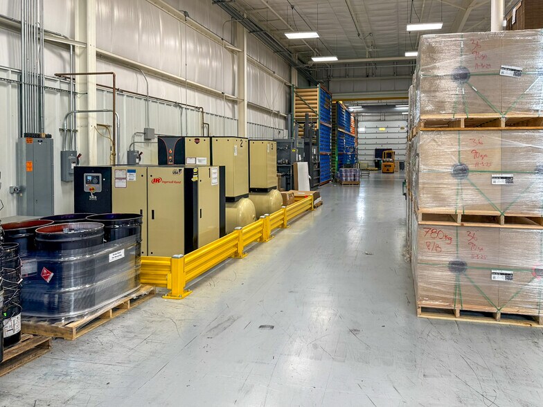 More Photos Of 741 Morris St, Fond Du Lac Industrial For Lease