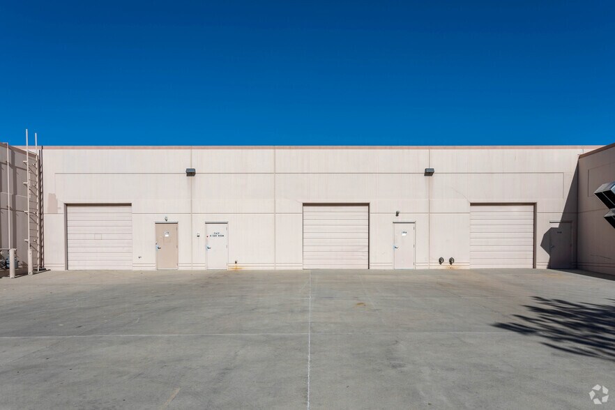 More Photos Of 4680 Table Mountain Dr, Golden Flex For Lease