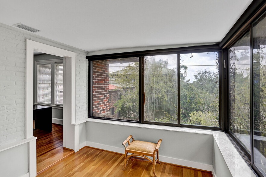 More Photos Of 2258 Riverside Ave, Jacksonville Office For Sale