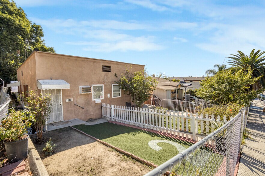 More Photos Of 1140 Chicago St, Los Angeles Apartments For Sale