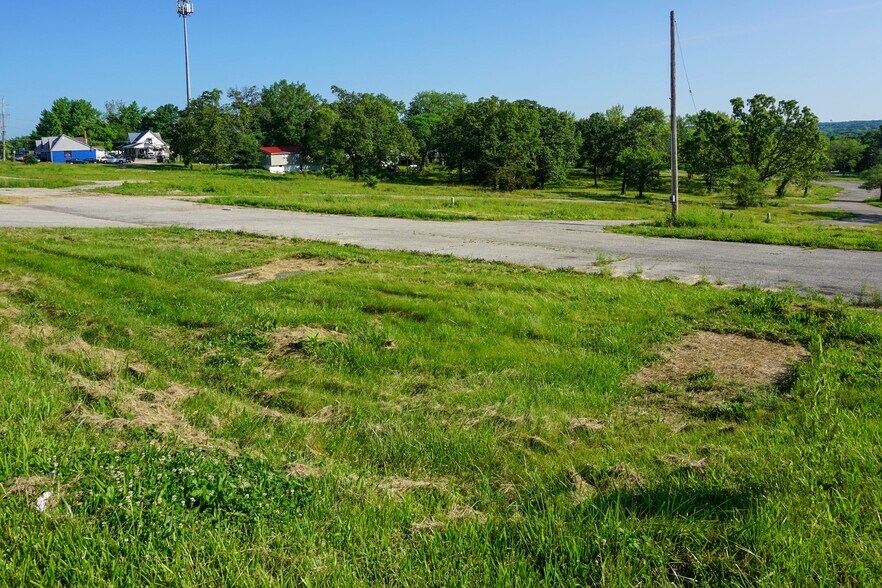 More Photos Of 1349 E 72 Hwy, Rolla Land For Sale