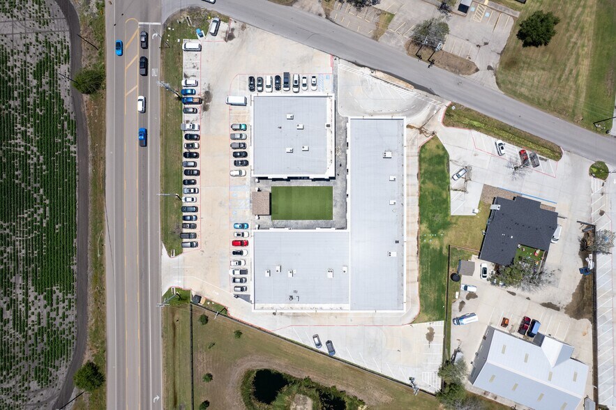 More Photos Of 1290 FM 43, Corpus Christi Storefront For Sale