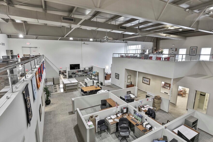 More Photos Of 1039 Sullivan Rd, Newnan Office For Sale