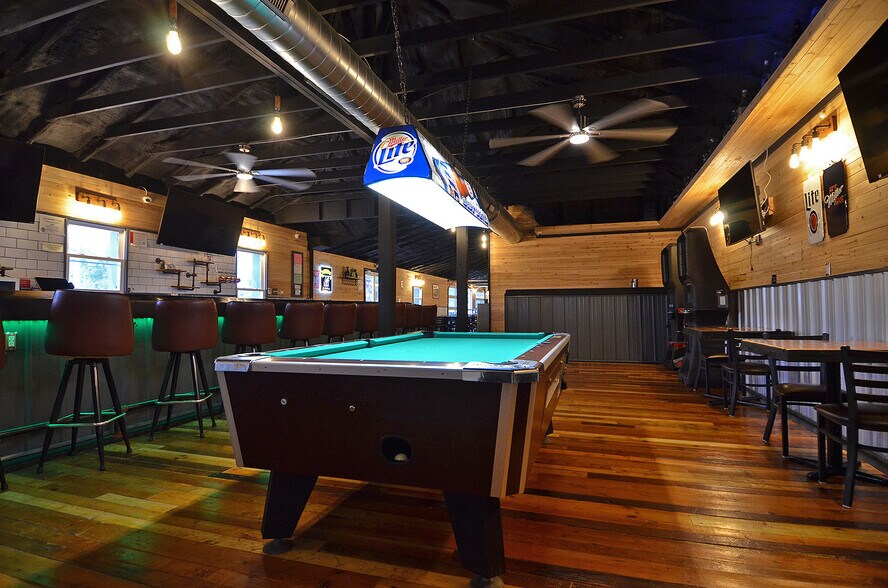 More Photos Of 818 N Shabbona St, Streator Restaurant For Sale