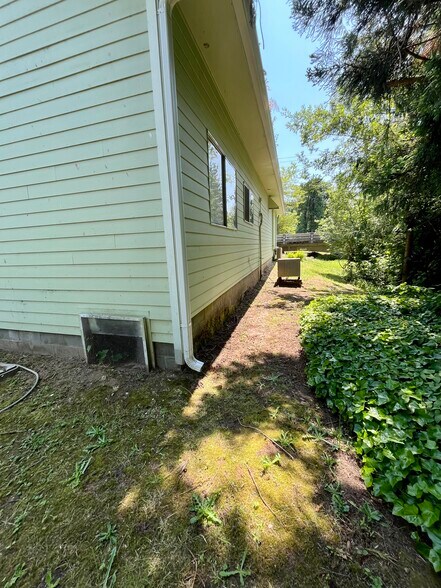 More Photos Of 31080 US 101 S, Hebo Storefront Retail Residential For Sale
