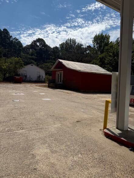 Primary Photo Of 11089 E Sardis Rd, Mabelvale Service Station For Sale