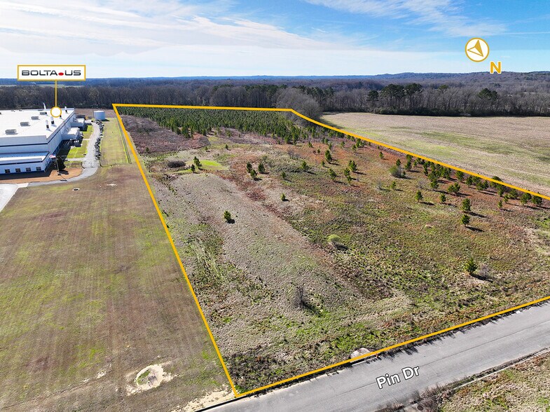 More Photos Of Off Boone Blvd, Northport Land For Lease