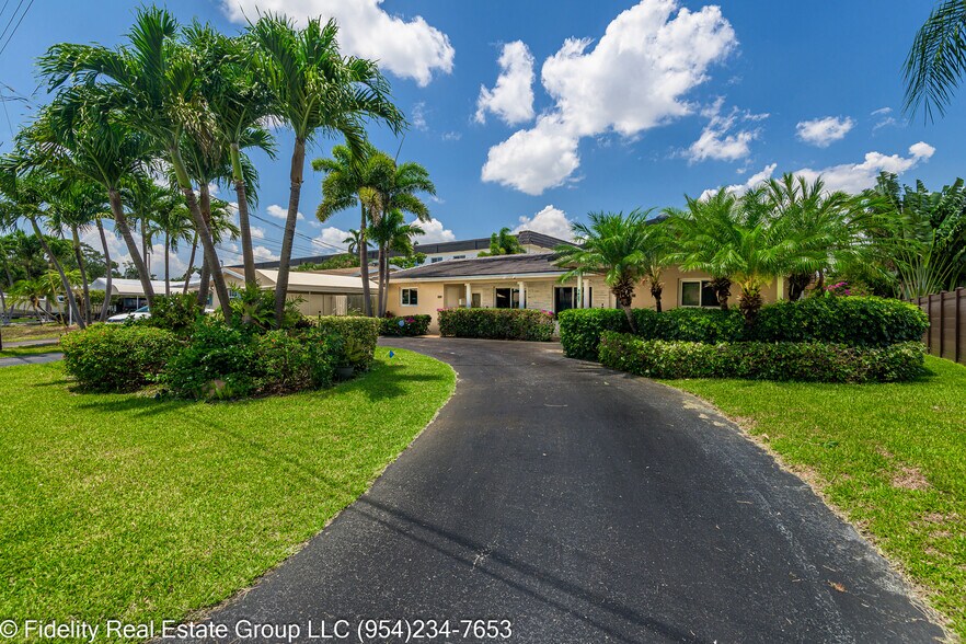 More Photos Of 1425 Ne 55th St, Fort Lauderdale Specialty For Sale