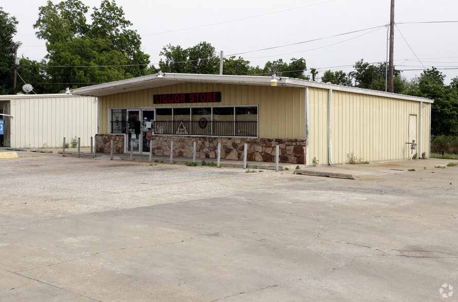 Primary Photo Of 5920 Charles Page Blvd, Tulsa Freestanding For Sale