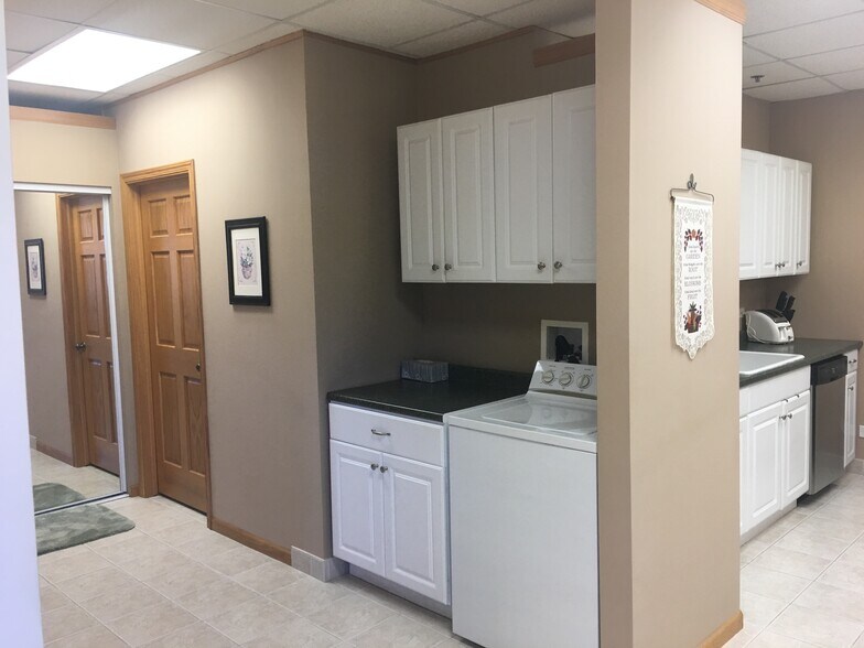 More Photos Of 1307 E Palatine Rd, Arlington Heights Religious Facility For Sale