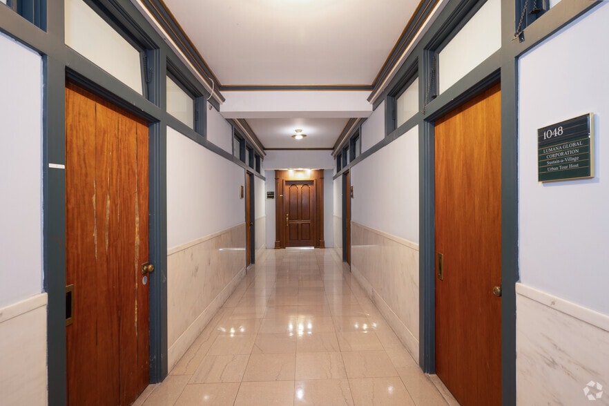 More Photos Of 25 SE 2nd Ave, Miami Office For Lease