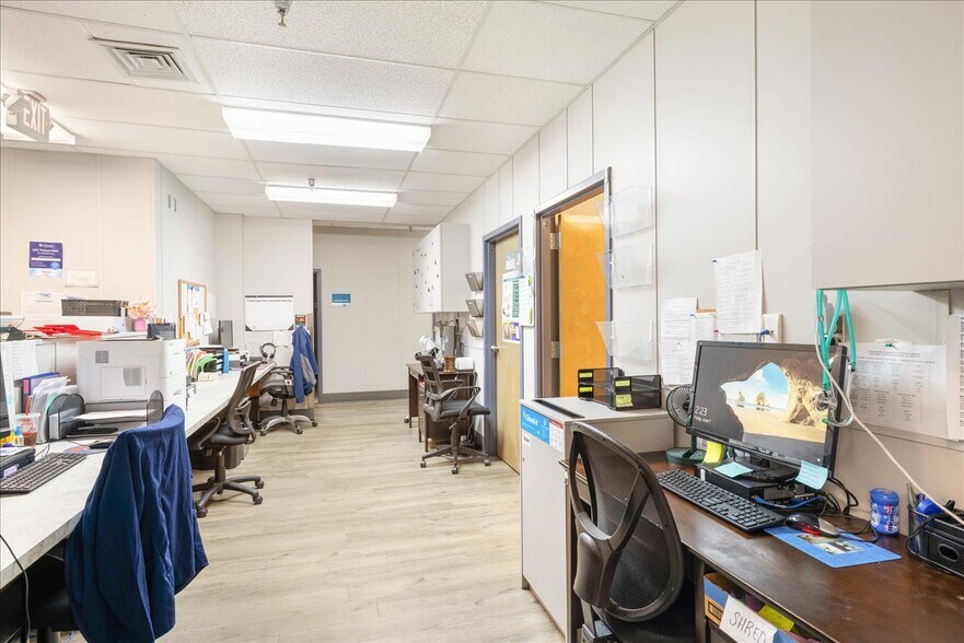 More Photos Of 2160 Capital Cir NE, Tallahassee Medical For Lease