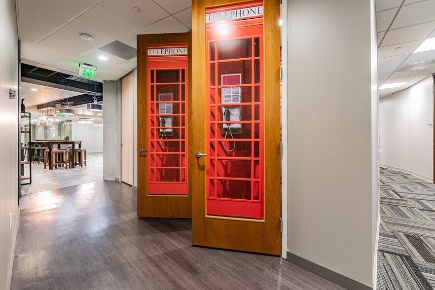 More Photos Of 400 N Ashley Dr, Tampa Coworking Space