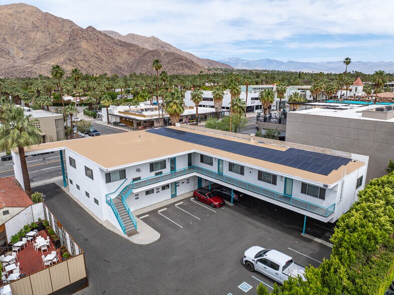 More Photos Of 664-668 N Palm Canyon Dr, Palm Springs Office For Sale