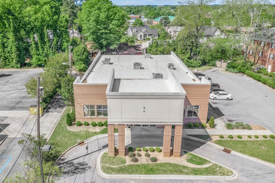 More Photos Of 801 N Fant St, Anderson Freestanding For Sale
