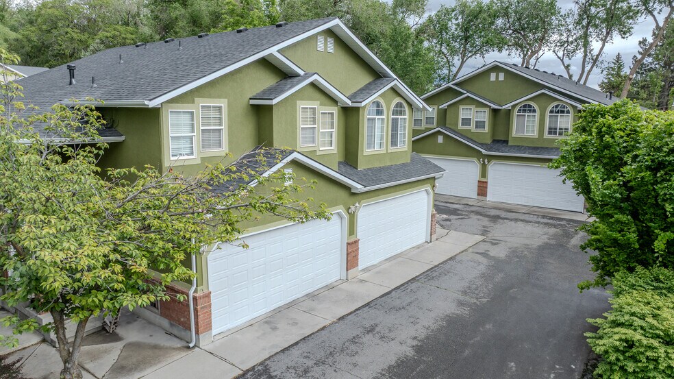 More Photos Of 1140 E Elgin Ave, Millcreek Multifamily For Sale