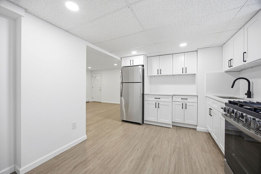 More Photos Of 158-10 95th St, Howard Beach Multifamily For Sale