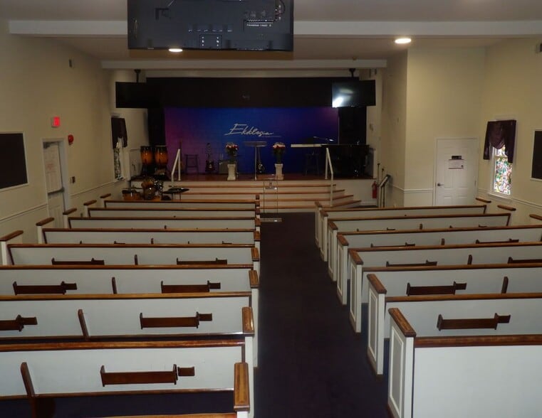 More Photos Of 4205 37th St, Brentwood Religious Facility For Sale