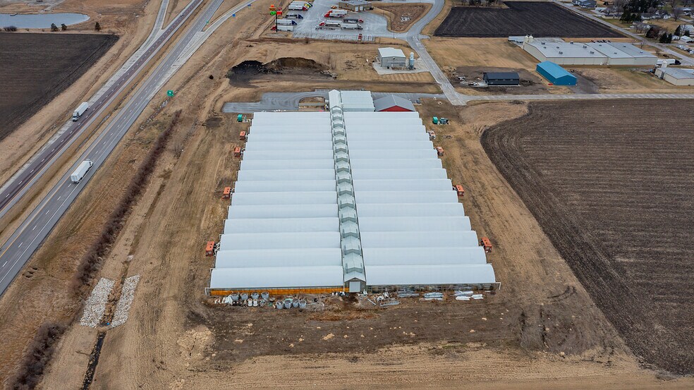 More Photos Of 1802 Industrial Park Dr, Ellsworth Industrial For Sale