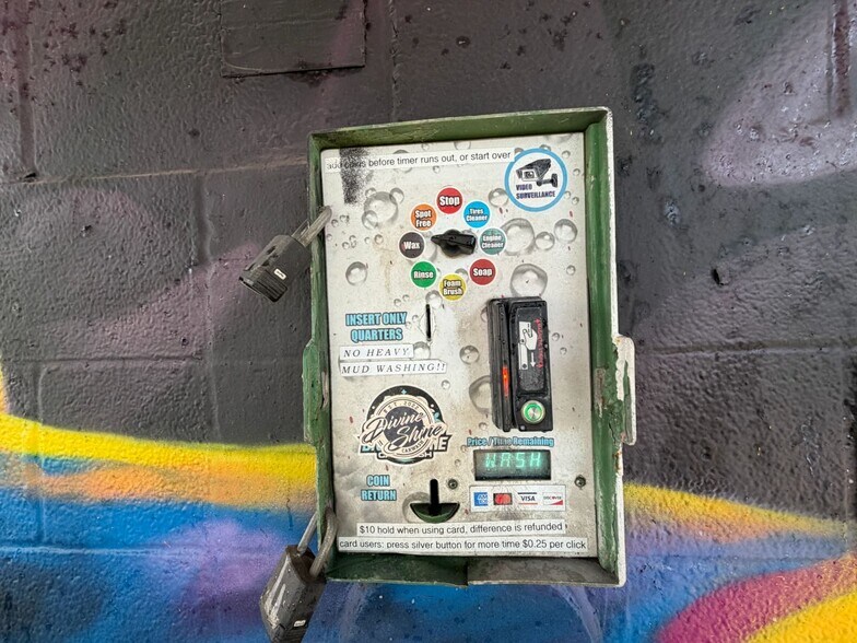 More Photos Of 4400 Canal st, Houston Carwash For Sale