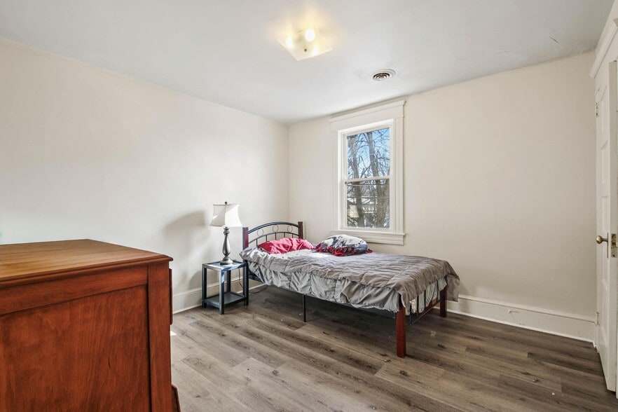 More Photos Of 37 Pierce St, Kingston Multifamily For Sale