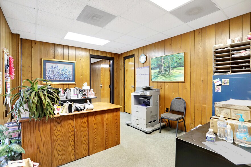 More Photos Of 1792 N Parkway, Memphis Religious Facility For Sale