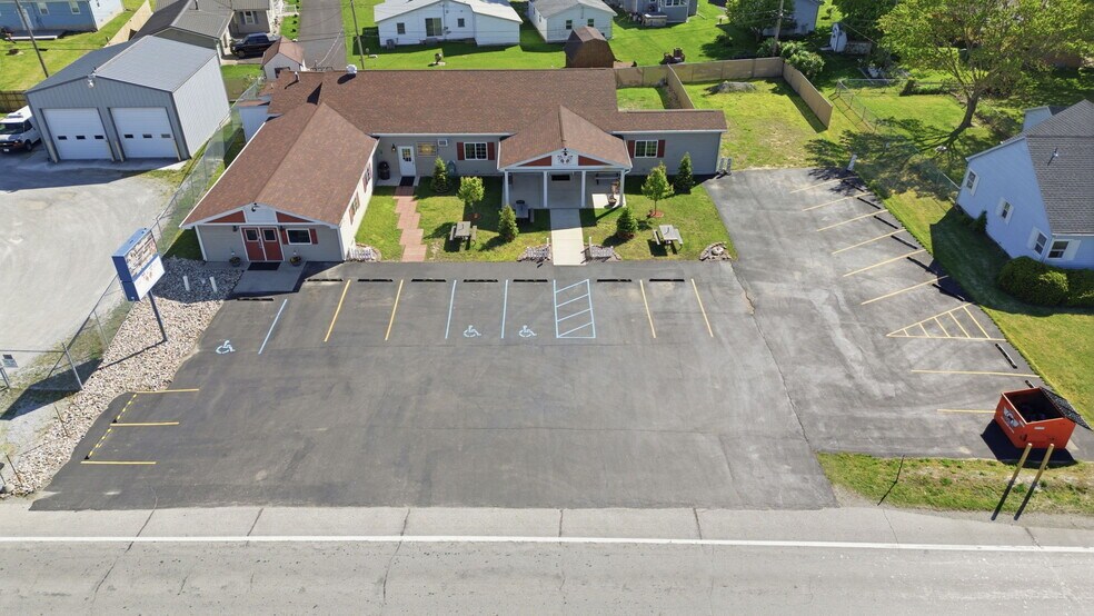 More Photos Of 12150 N US Highway 421, Monticello General Retail For Sale