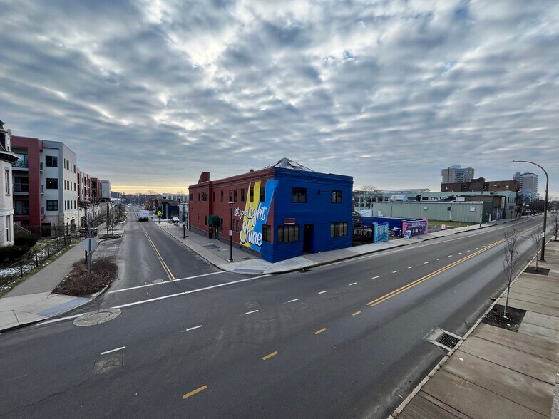 More Photos Of 84 Scio St, Rochester Storefront Retail Office For Lease