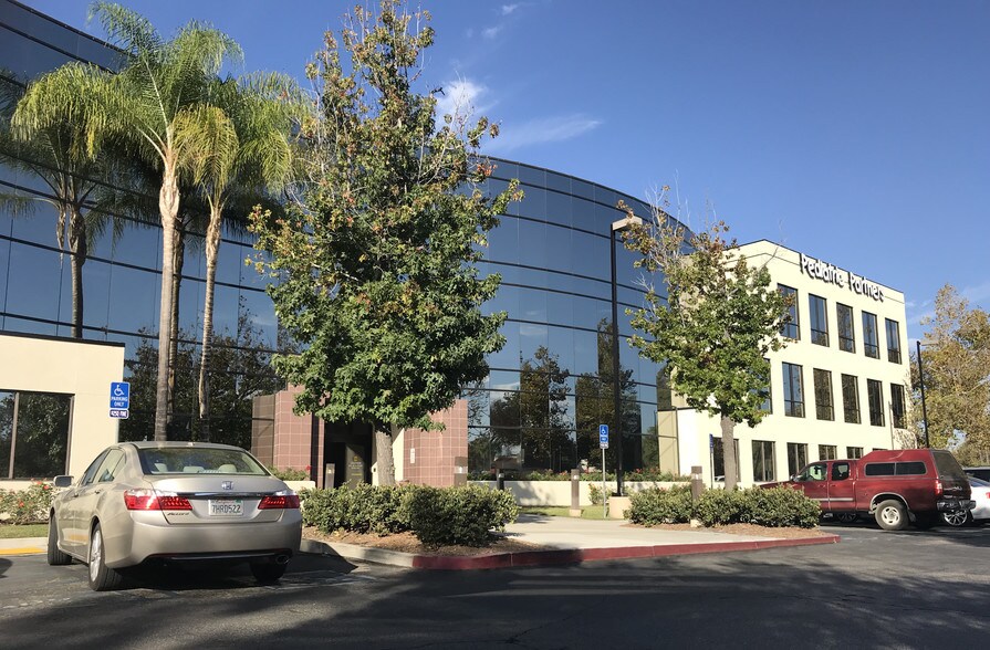 Primary Photo Of 27699 Jefferson Ave, Temecula Medical For Lease