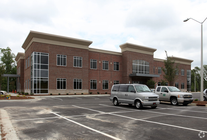 Primary Photo Of 166 Springbrook Ave, Clayton Medical For Lease