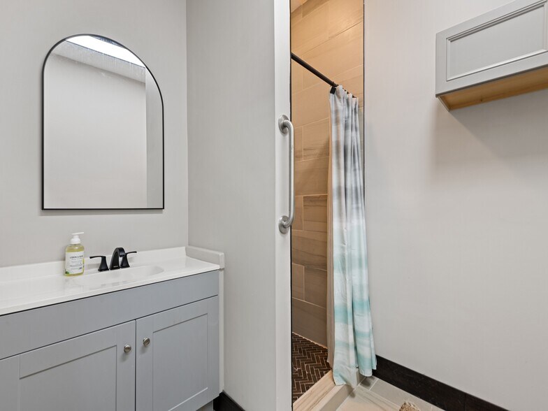 More Photos Of 62 Overbrook St, Waynesville Specialty For Sale