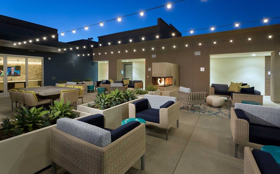 More Photos Of 7400 Center Ave, Huntington Beach Apartments For Lease