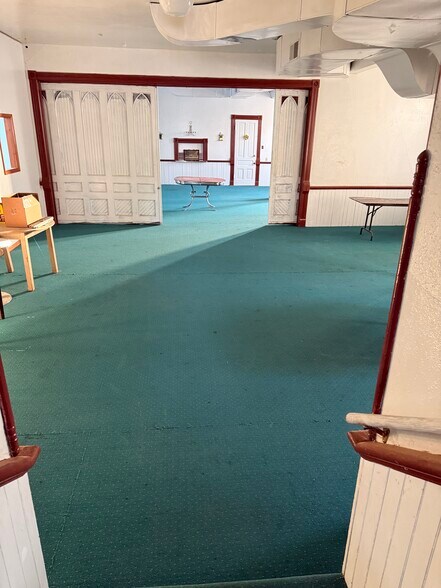 More Photos Of 601 S Superior St, Albion Specialty For Lease