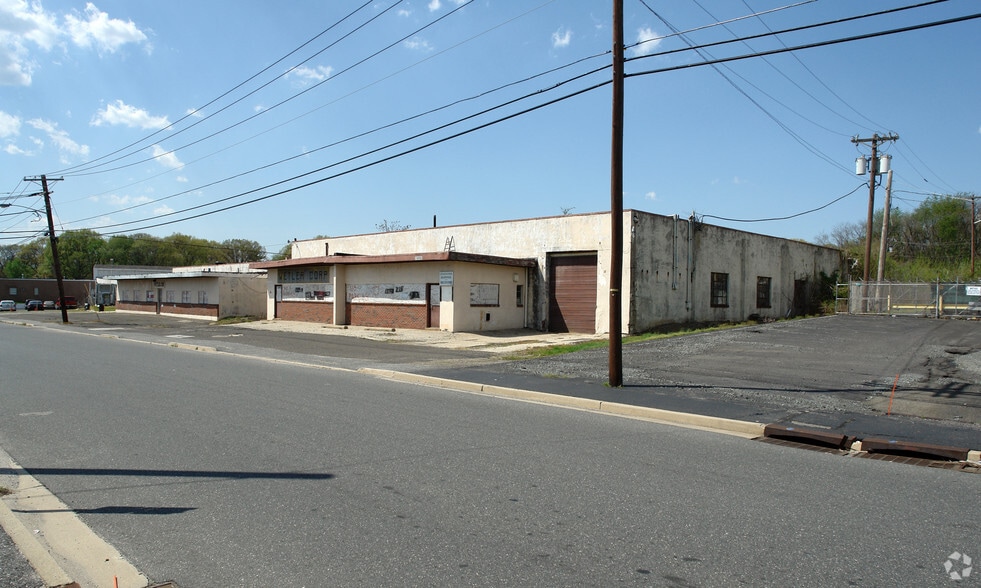 Primary Photo Of 1400 Suckle Hwy, Pennsauken Light Manufacturing For Sale