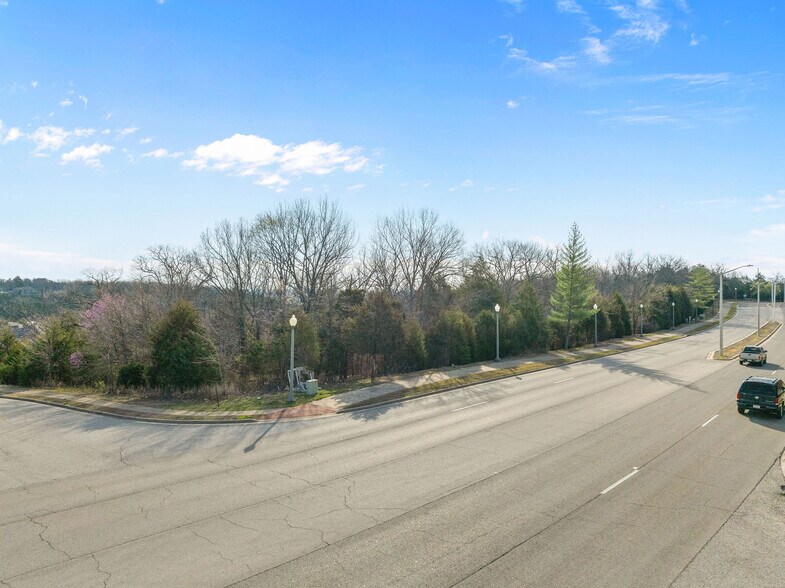 More Photos Of Gretna Rd @ Shepherd of hills Expy, Branson Land For Sale