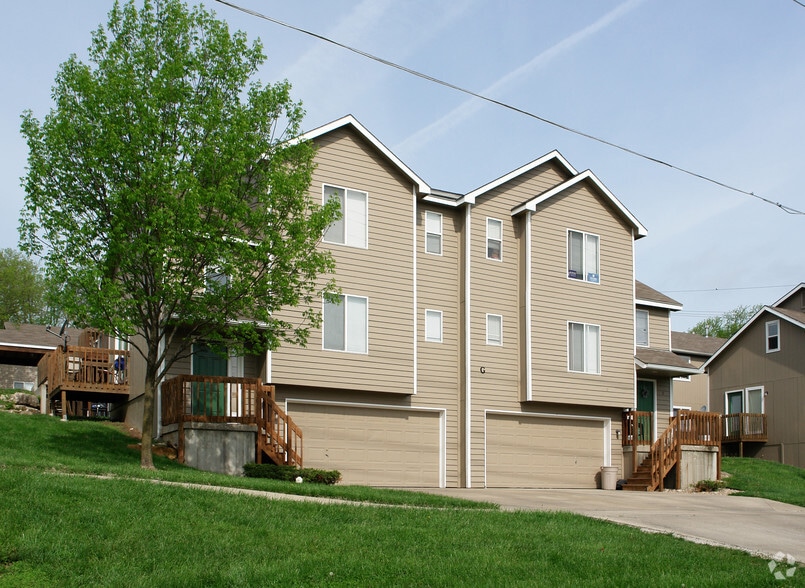 Primary Photo Of 501-529 California St, Lawrence Apartments For Sale