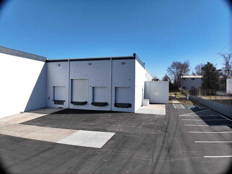 More Photos Of 4112 Joe St, Charlotte Warehouse For Sale