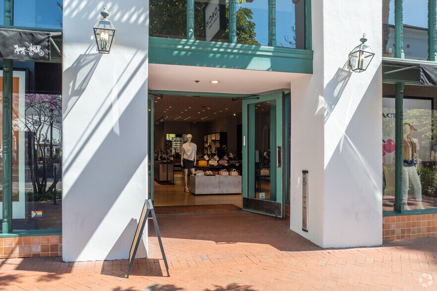 More Photos Of 5-129 El Paseo, Santa Barbara Unknown For Lease